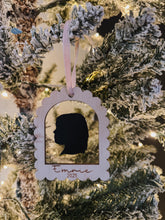 Load image into Gallery viewer, Portait Silhouette Ornament