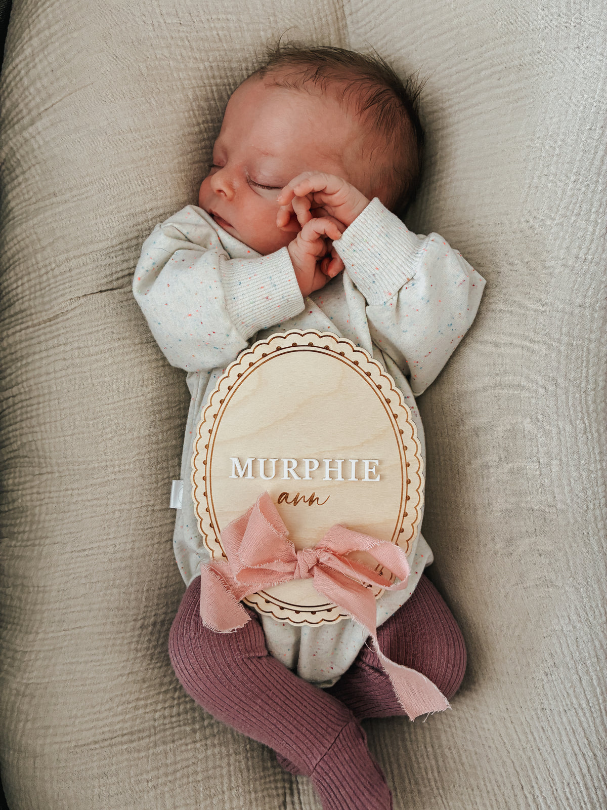 Scalloped Bow Birth Announcement Disc