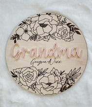Load image into Gallery viewer, Moms/Grandma Engraved Floral Plaque
