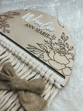 Load image into Gallery viewer, Macrame Bow/Headband Holder
